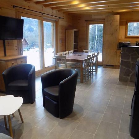 סן-מוריס-סור-מוסל Chalet Des Charbonniers Avec Etang מראה חיצוני תמונה