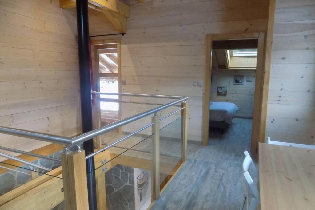 סן-מוריס-סור-מוסל Chalet Des Charbonniers Avec Etang מראה חיצוני תמונה