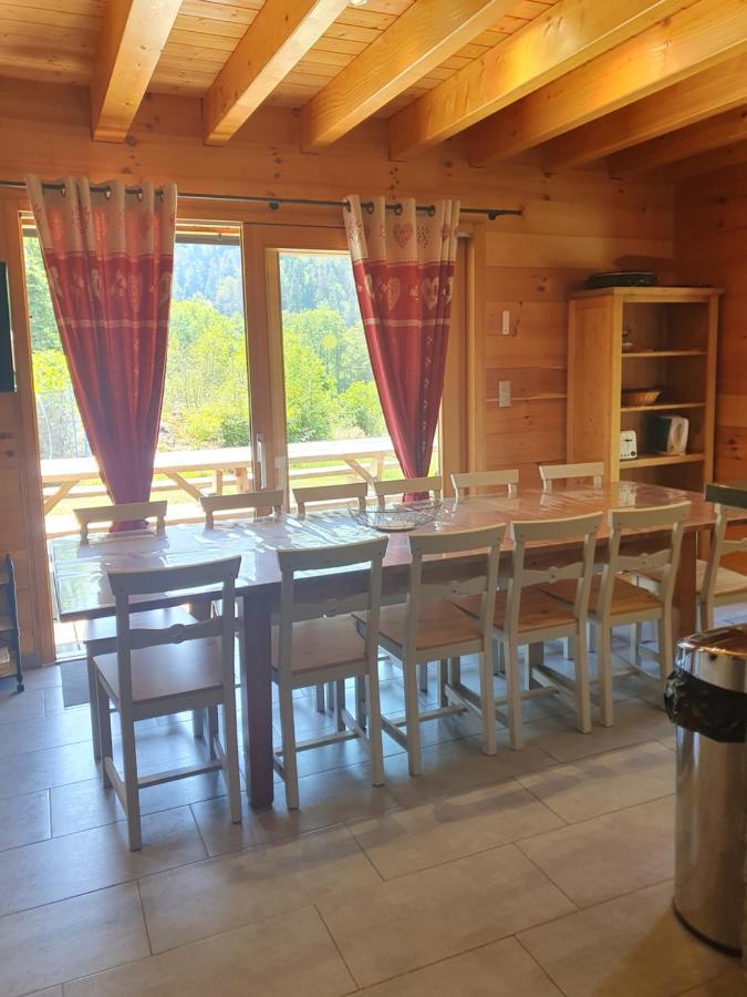 סן-מוריס-סור-מוסל Chalet Des Charbonniers Avec Etang מראה חיצוני תמונה
