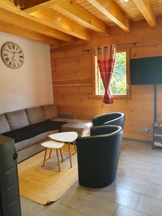 סן-מוריס-סור-מוסל Chalet Des Charbonniers Avec Etang מראה חיצוני תמונה